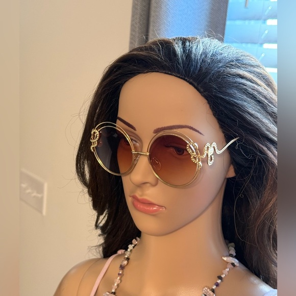 ✨Brand New✨ Hipster B Round Frame Tinted Sunglasses - Picture 4 of 5